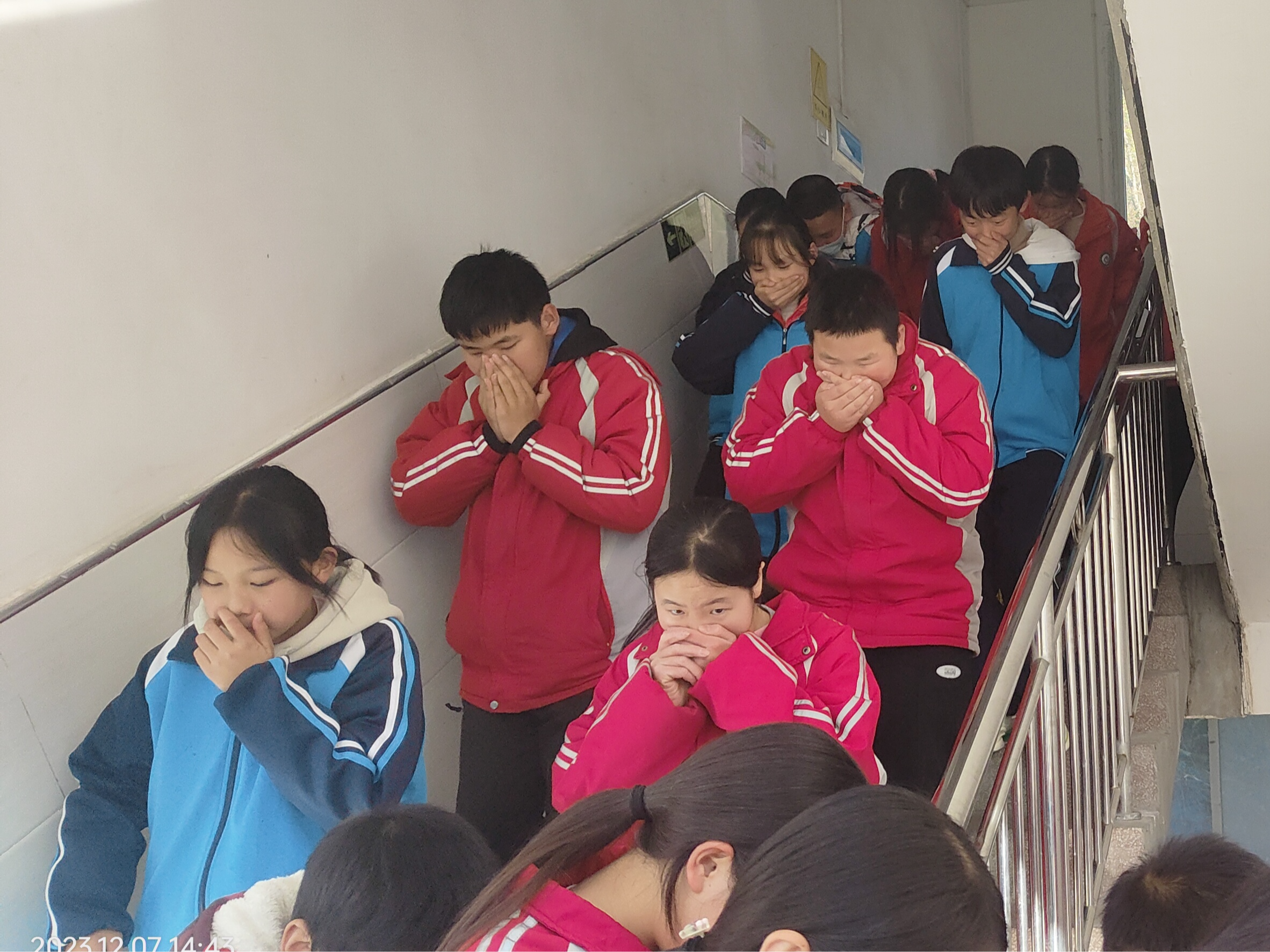 大庙乡:消防应急演练  提升火灾应对能力