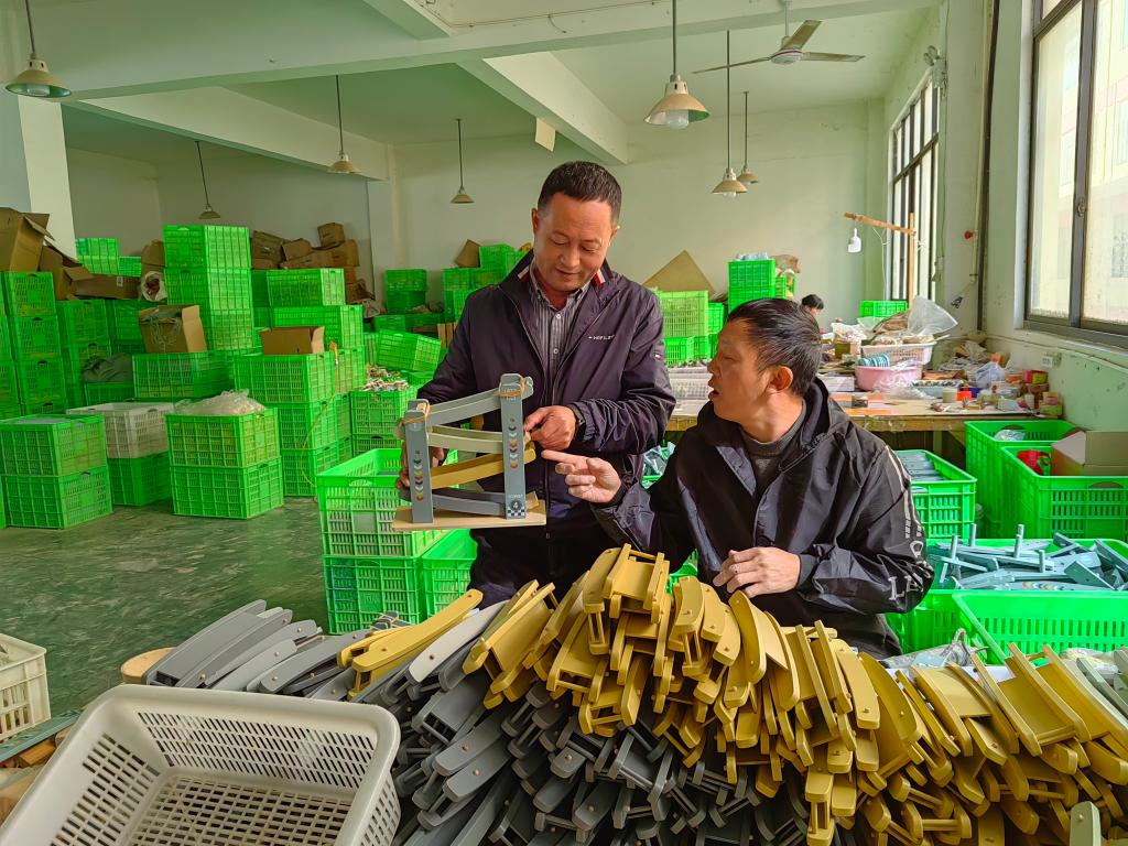 新时代新征程新伟业·习近平总书记关切事｜“新市民”落户记——总书记挂念的百姓身边改革事之户籍制度改革篇