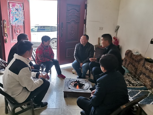 楼台乡元旦走访慰问106名退休教师