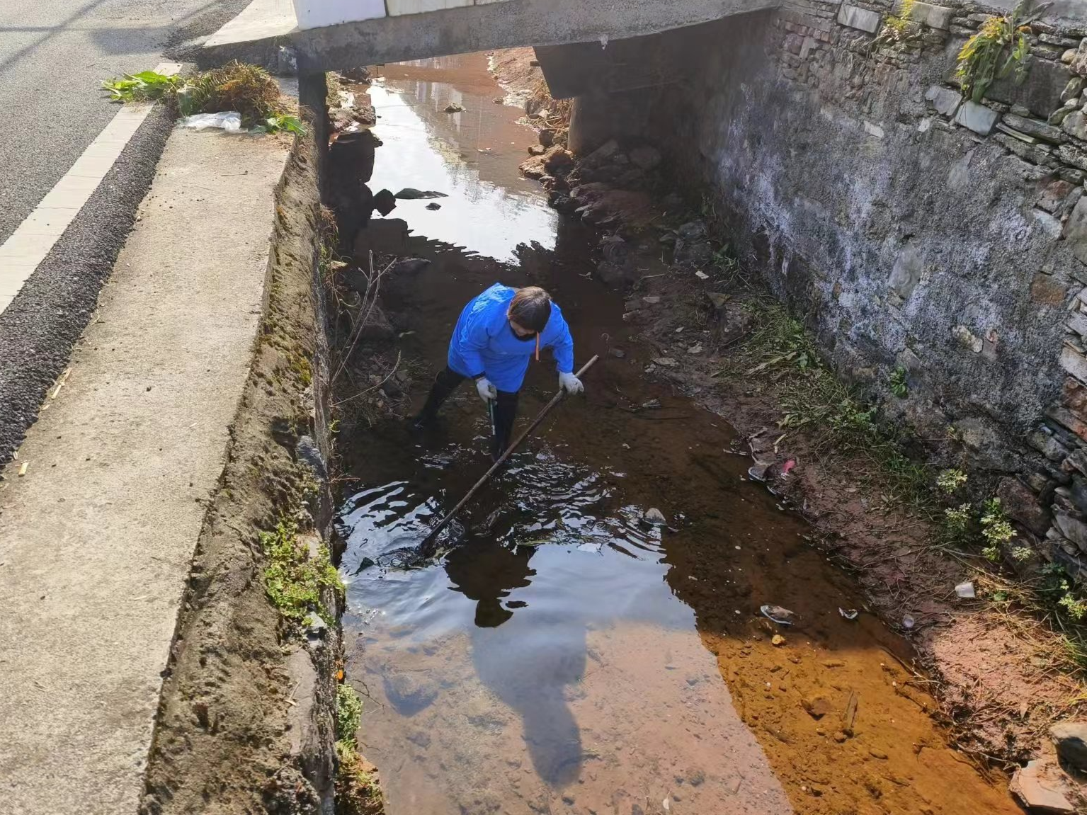 擂鼓镇：开展村庄清洁 擦亮美丽底色