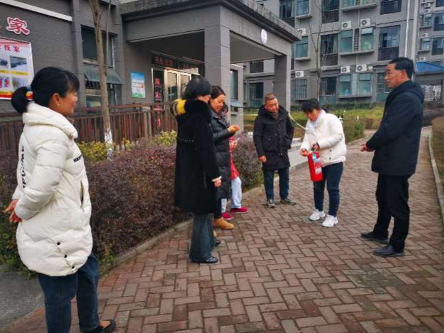 竹山一中开展宿舍管理员消防安全培训