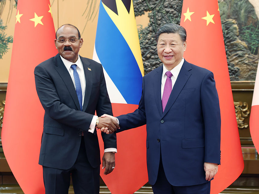 新华社权威速览 | 习近平会见安提瓜和巴布达总理布朗