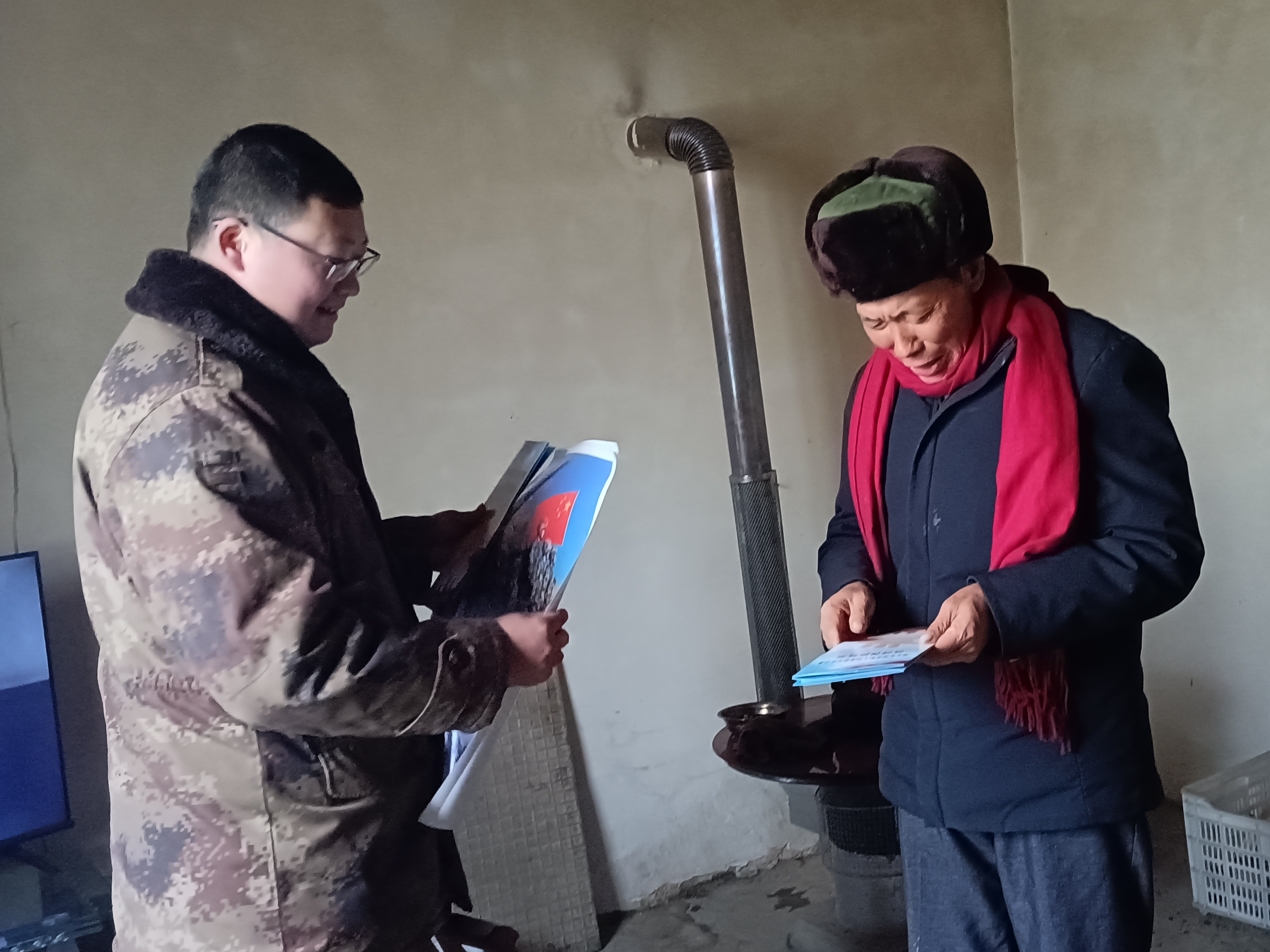 文峰乡：走访慰问暖人心 拥军优抚送真情