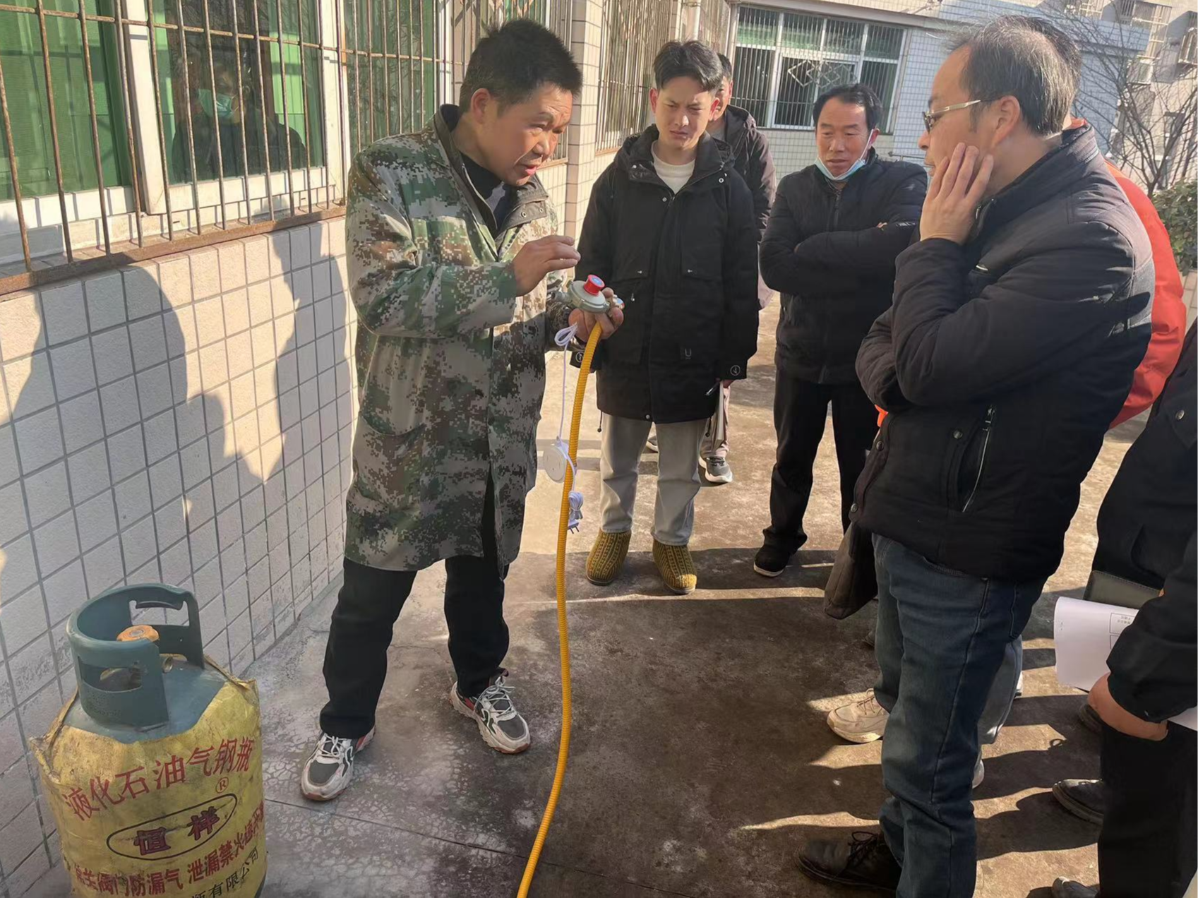 擂鼓镇：燃气安上“三件套 ”   群众有了“放心阀”