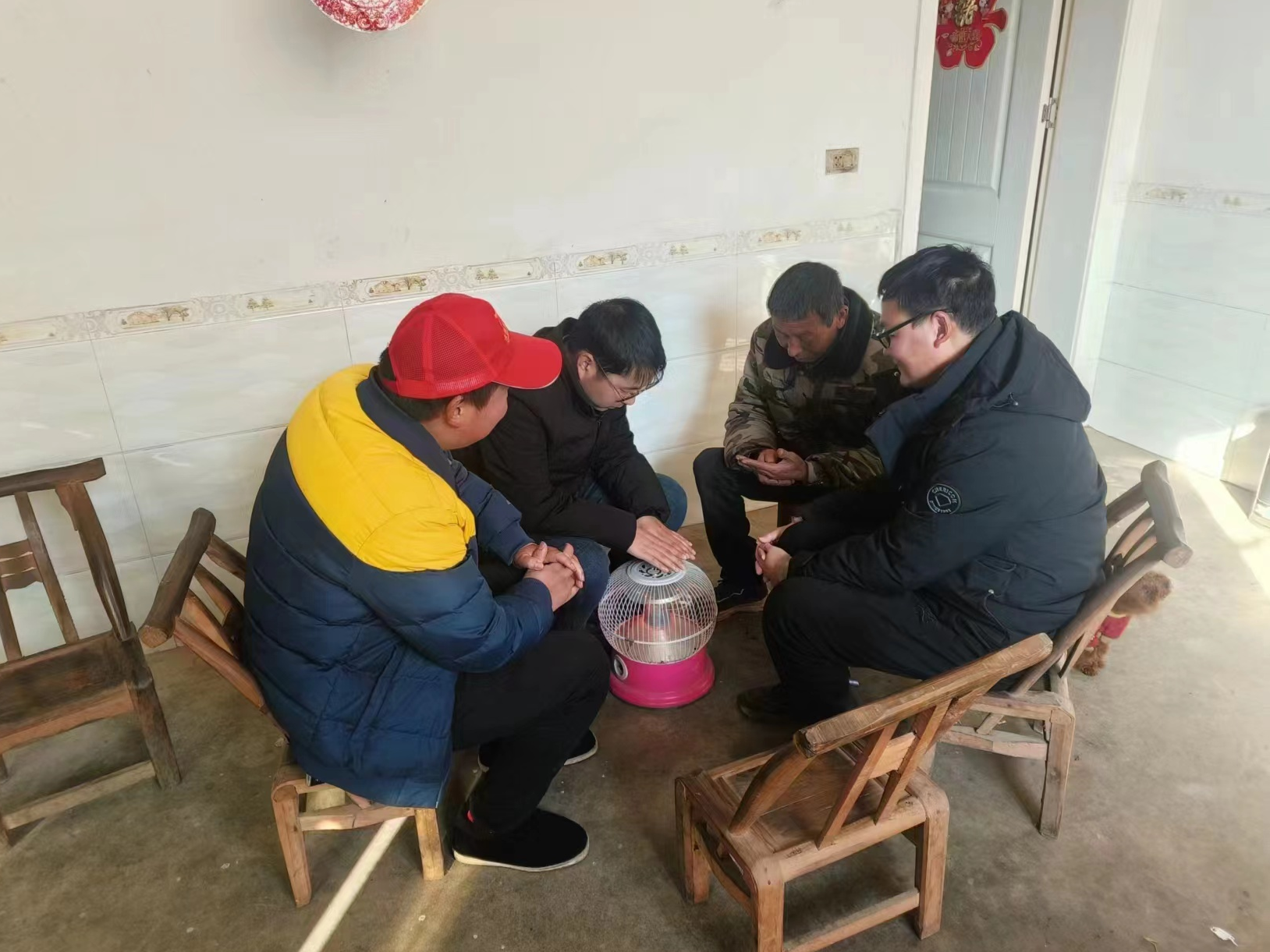 县司法局开展春节前社区矫正大走访