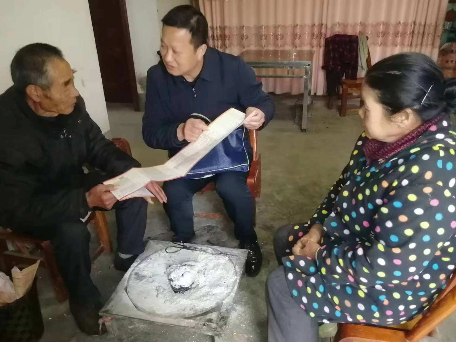 文峰乡开展“情系老兵 温馨暖心”走访慰问活动