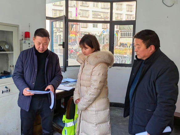 官渡镇中心学校：加大安全排查力度 筑牢校园安全底线