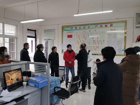 楼台乡中心学校开展教育教学检查