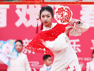 联播+｜热气腾腾的春节照见中国式现代化