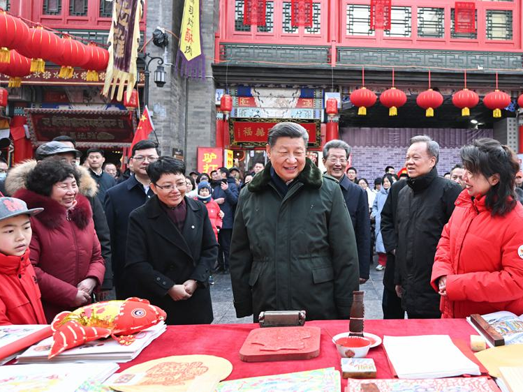 跟着总书记看中国｜ 温暖中国年 情满江湖间