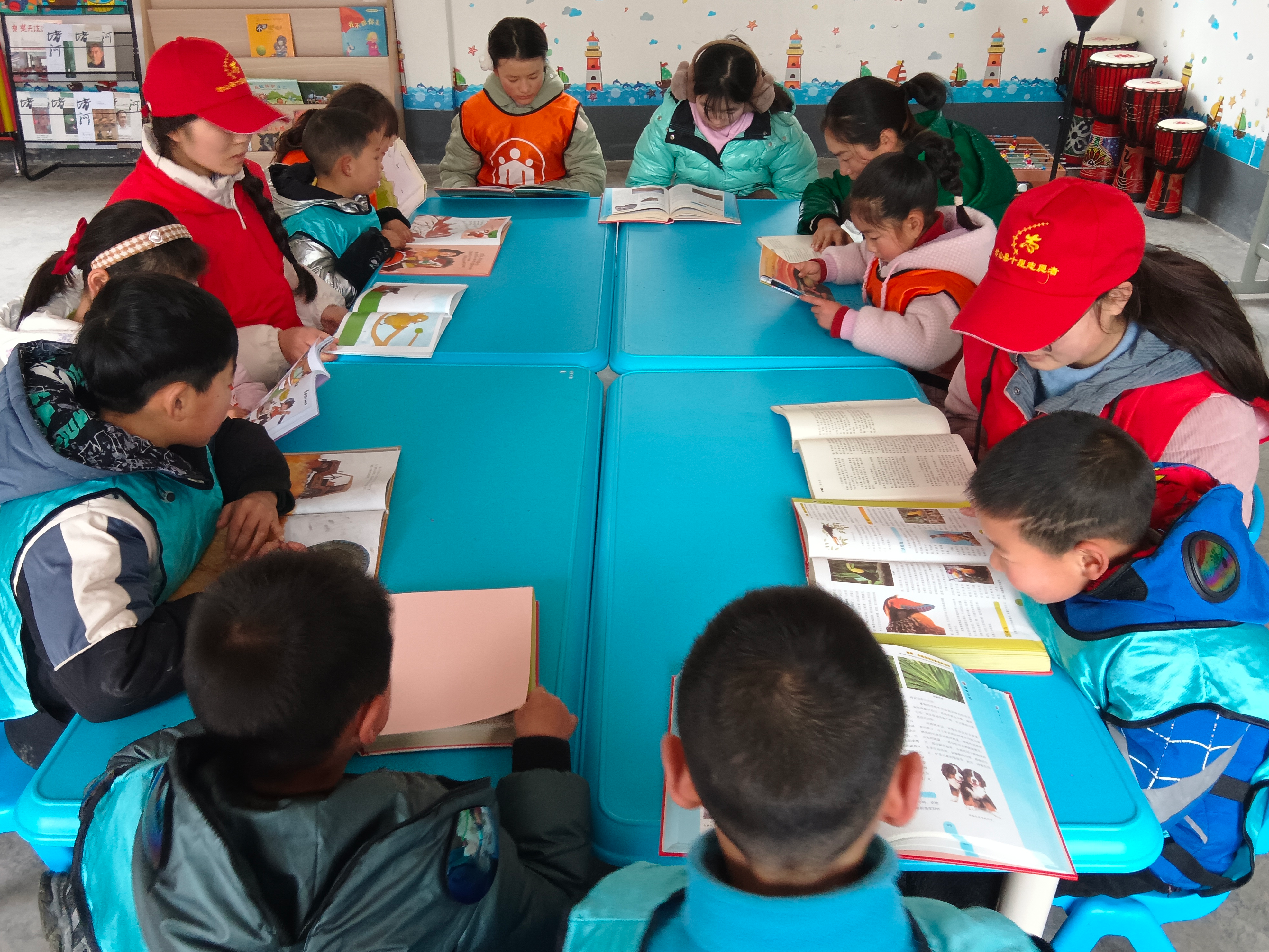 文峰乡开展“书香竹山雁归行”读书活动