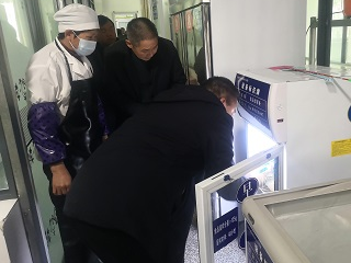 县教育局督导检查文峰乡开学工作