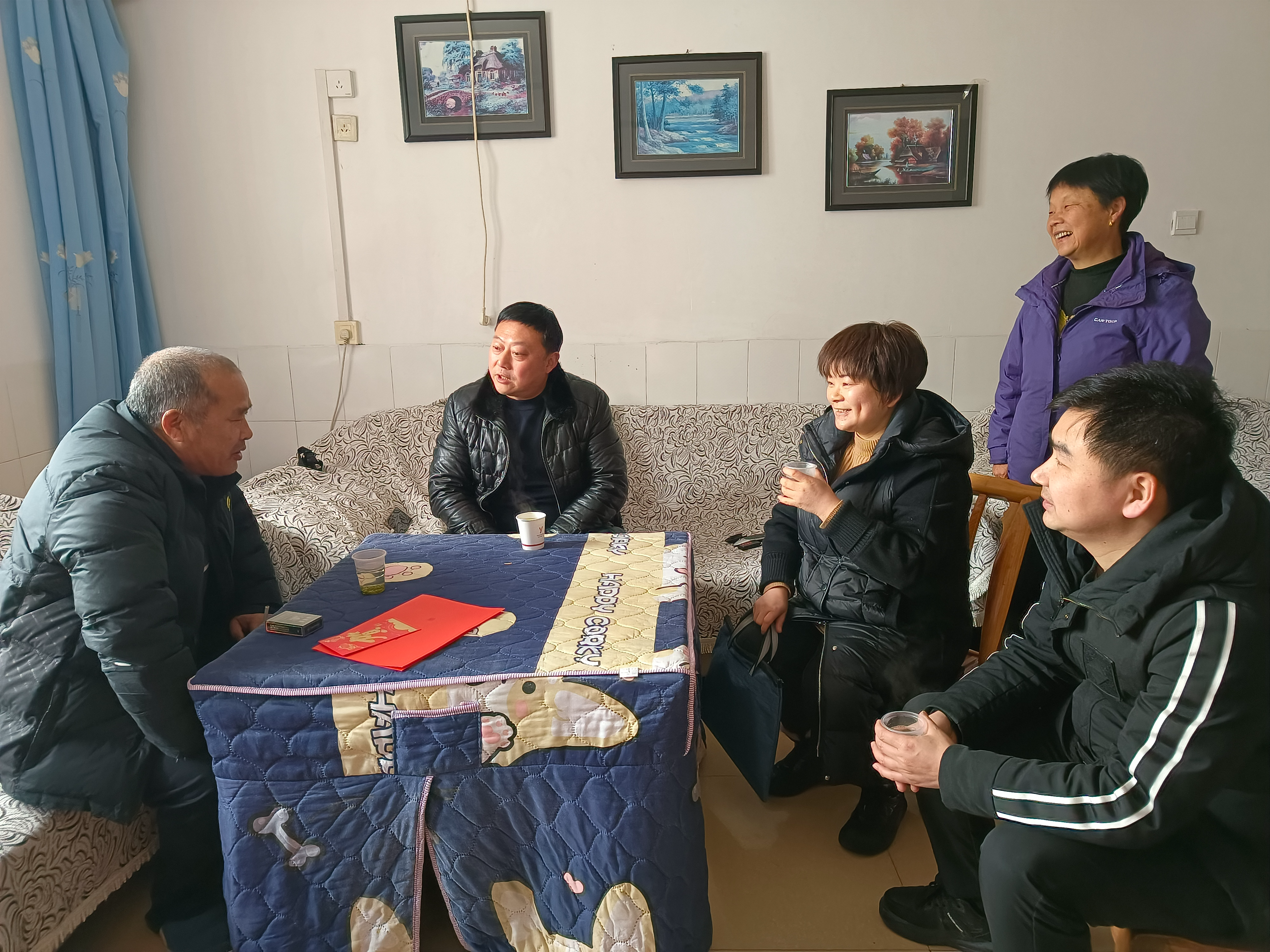 竹山县第二人民医院：节前慰问暖人心