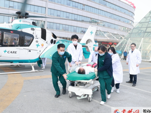 4岁儿童严重烫伤 十堰人医直升机28分钟紧急救援