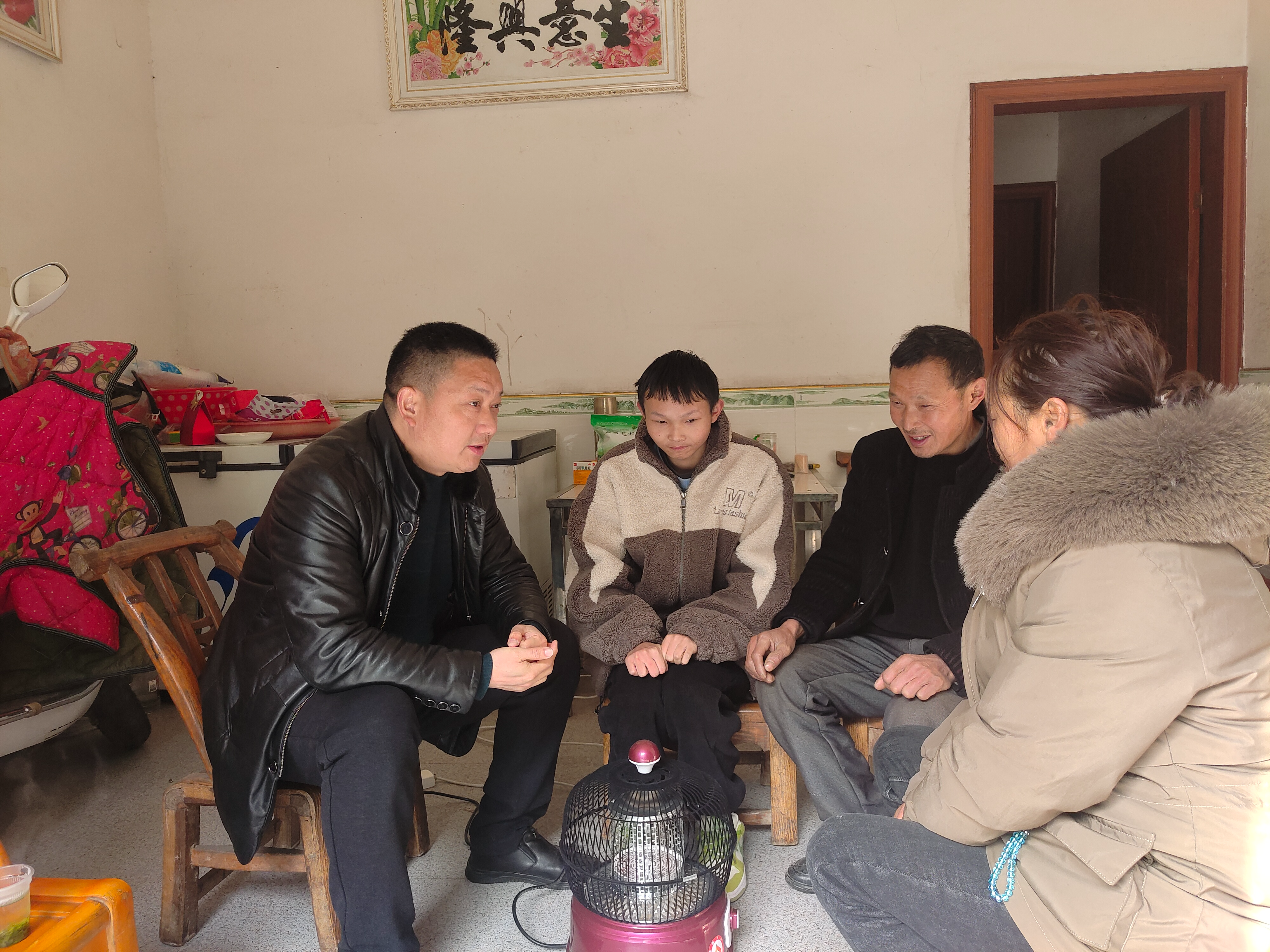 柳林乡中心学校开展教师“访万家”活动