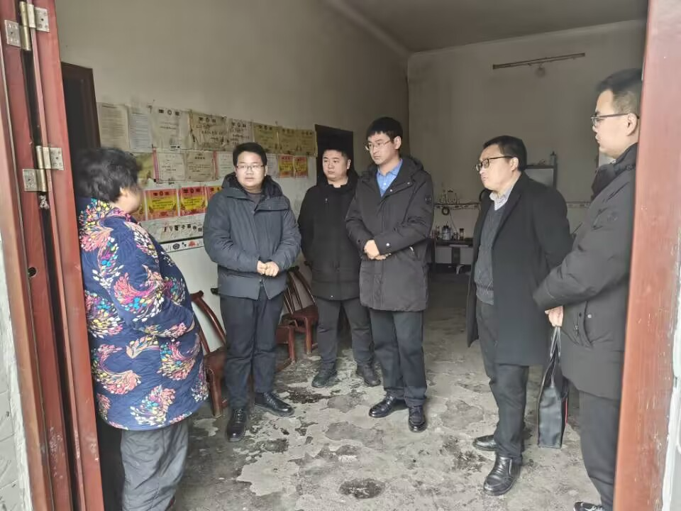 团县委对全县64名特殊困难青少年开展节日慰问