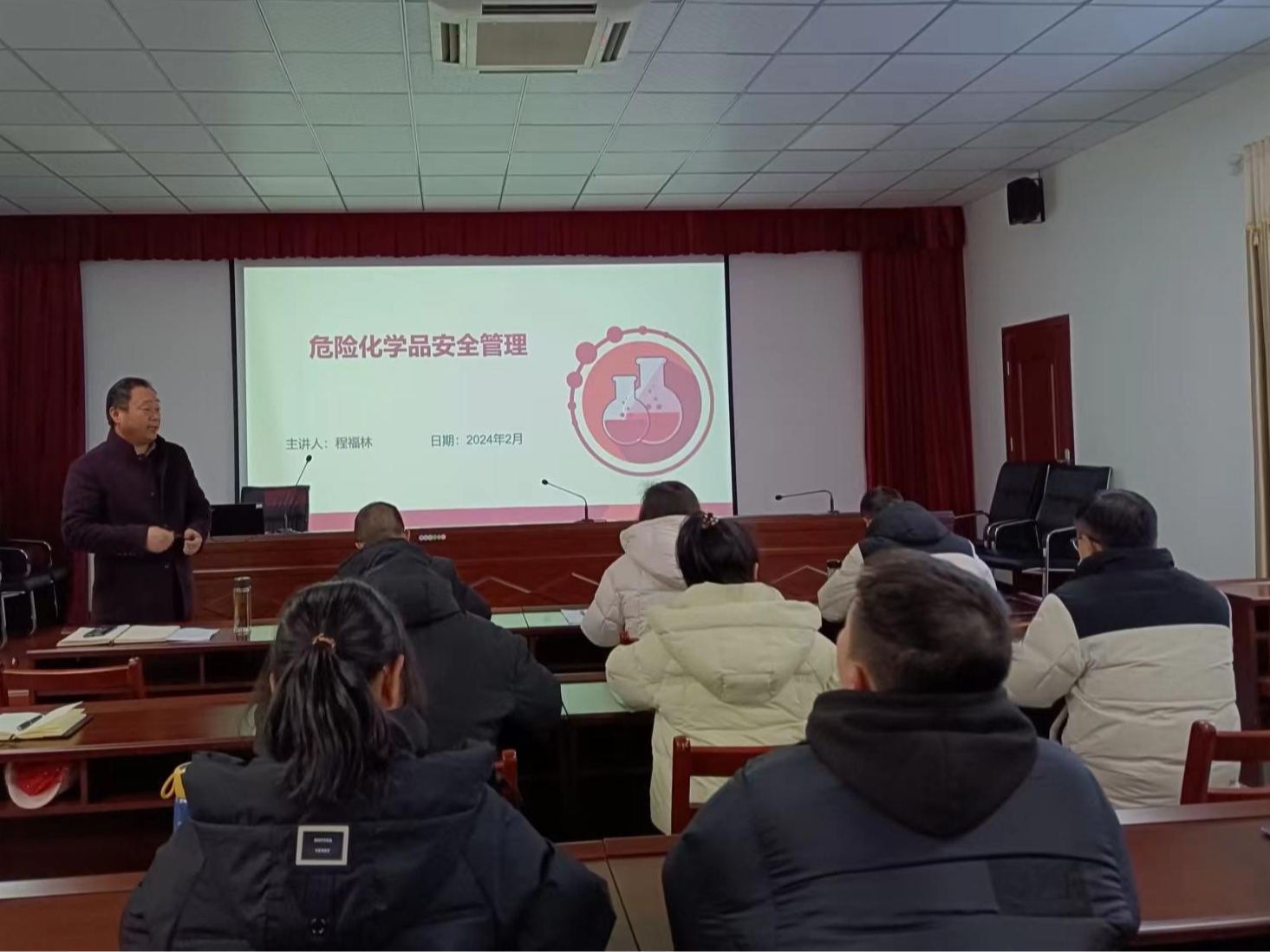 县公共检验检测中心：上好开工第一课 把好安全第一关