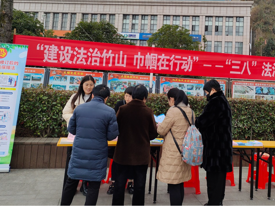 县总工会启动女职工维权月活动