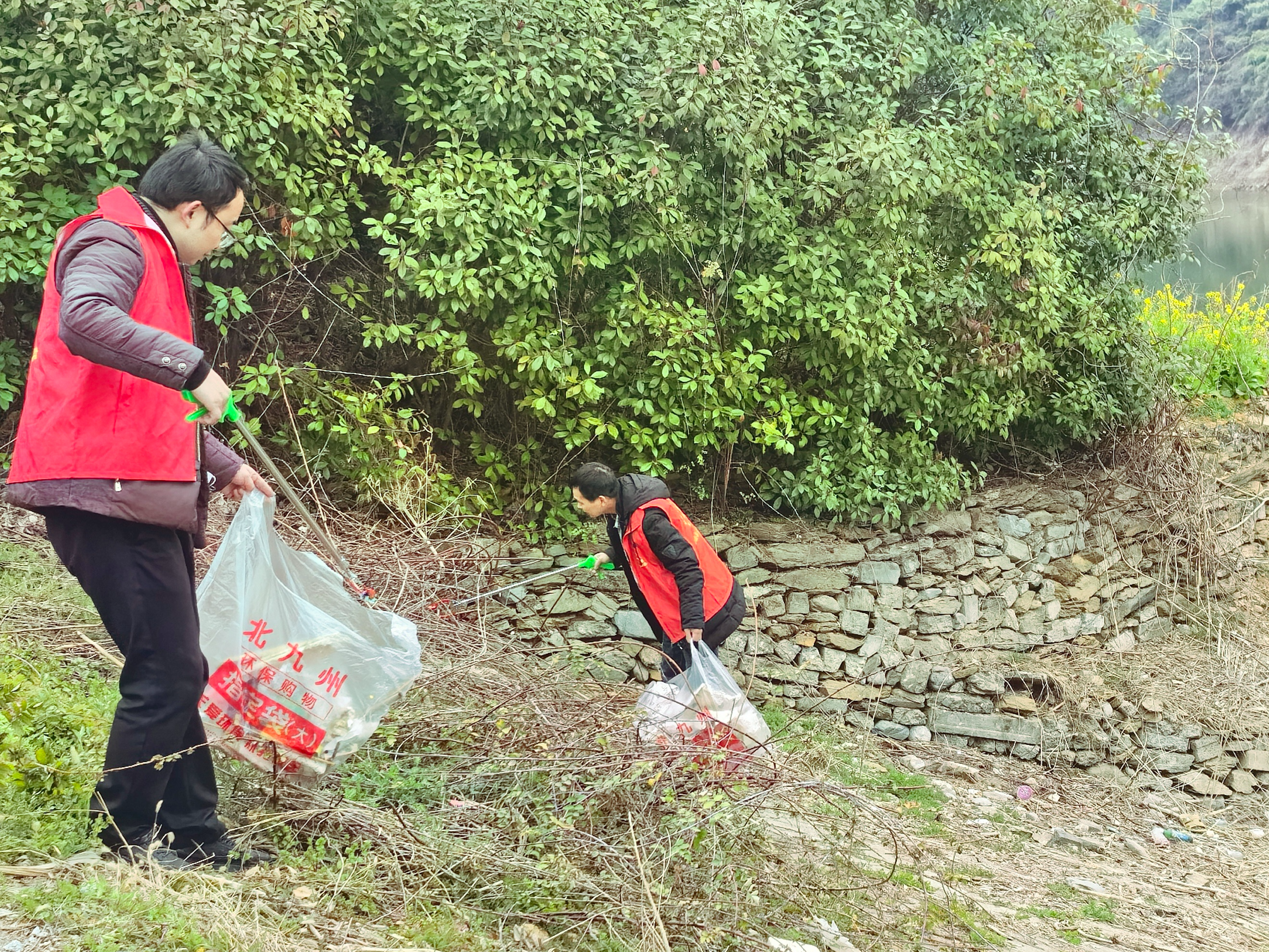 官渡镇：“三到位”打好水环境治理攻坚战