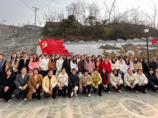 楼台乡中心学校开展“巾帼心向党”红色革命教育