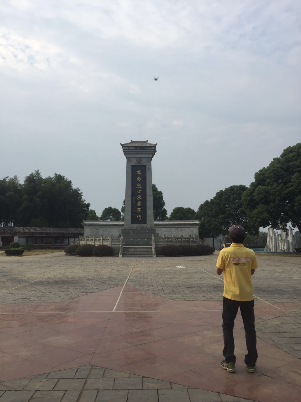 革命的红色基因依然在老区人民身上延续,刘姨爹和他守望的红军树还将