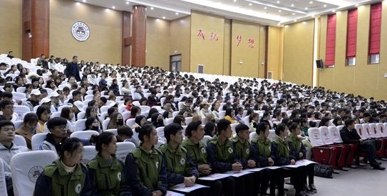 荆州长江高中图片
