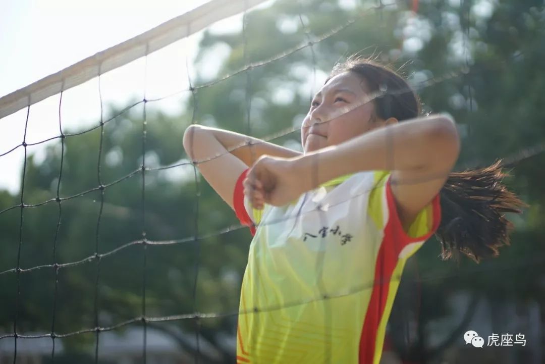 美和36岁的妻子曹晓娟结婚10多年,11岁的女儿覃可欣是他们最大的骄傲