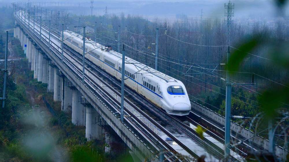 今起武铁再加开208列动车应对小长假 荆州有这些…… _江汉风