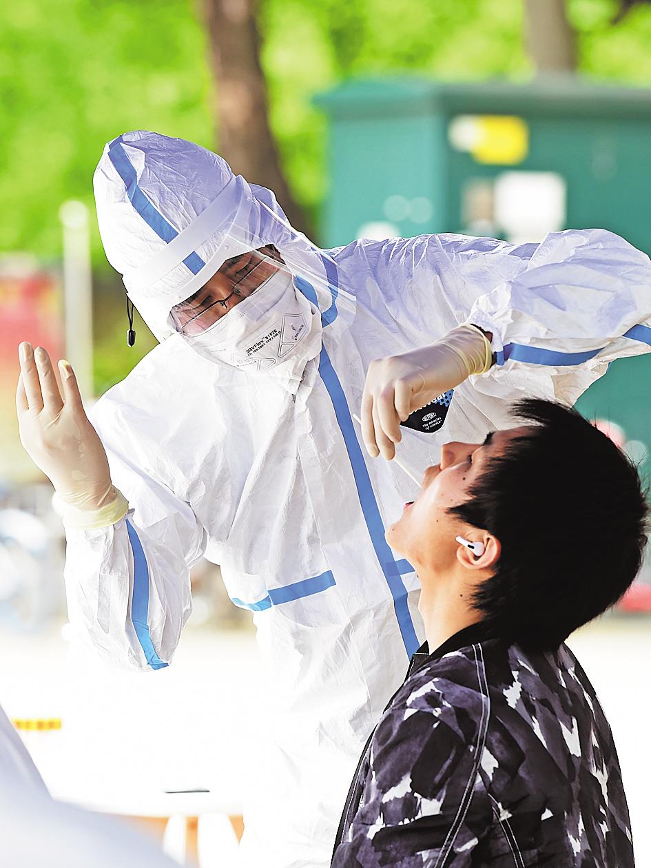 湖北武汉10天完成900多万人次核酸采样