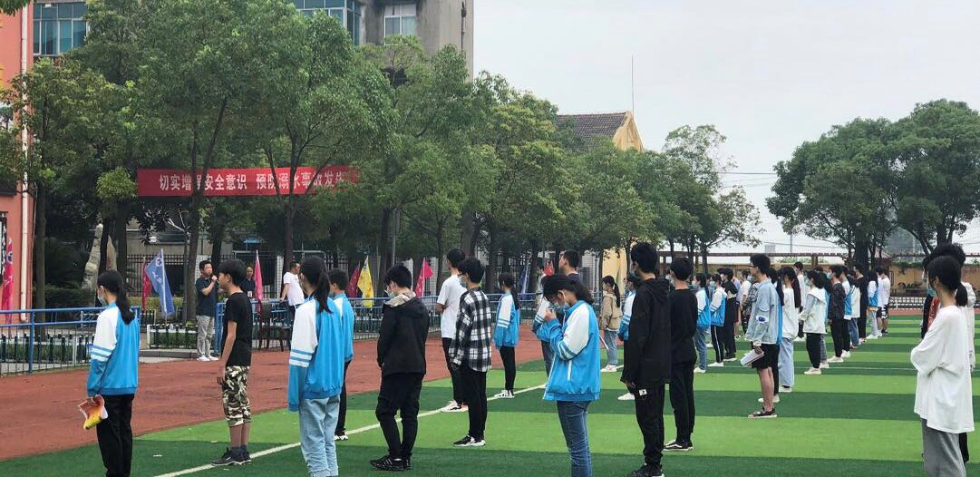 江陵县马家寨中学做守护学生心灵的天使