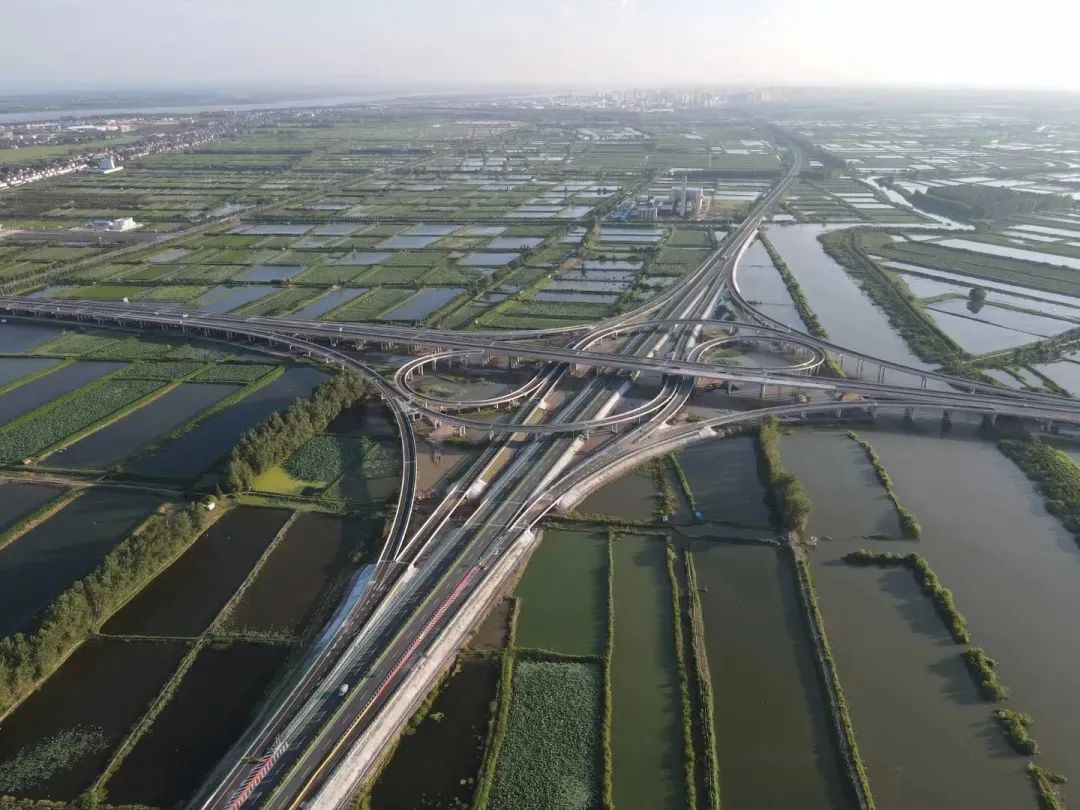 打下了坚实基础为"十一"建成目标全幅贯通江北高速公路东延线工业化