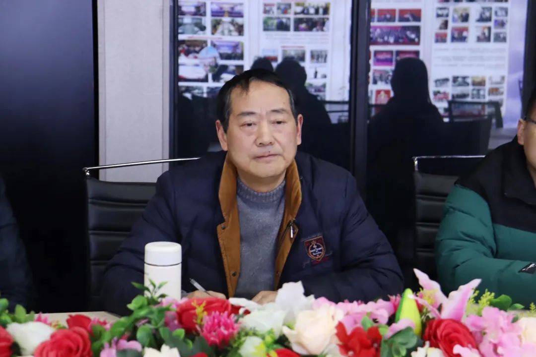 荆州高新区驻重庆招商组来到重庆市湖北荆州商会开展座谈交流