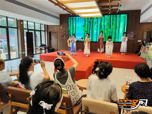 locala4d33223c8004d138f27ef2b50165f95