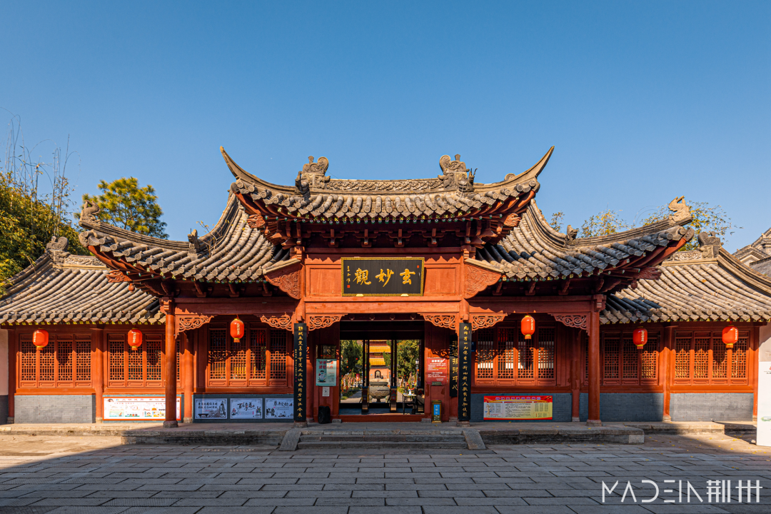 出长江之滨的"楚楚动人"那么游戏制作人冯骥家乡荆州的古建筑凝结了黄