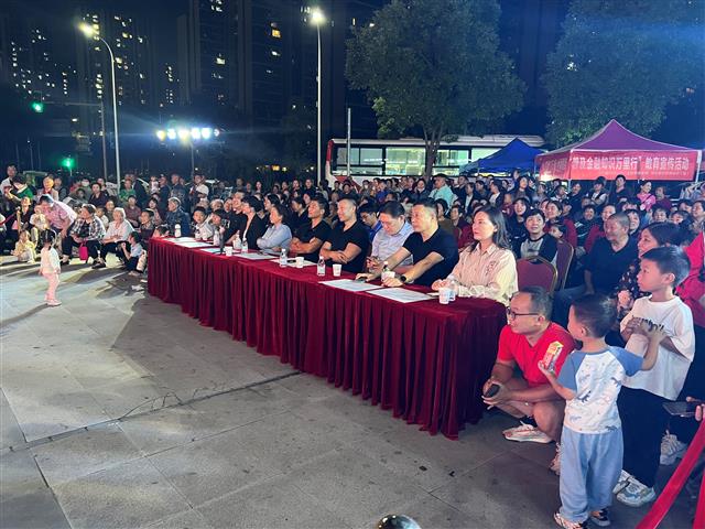 locald042dc5c11704ec7aeed0b7c7bb48225