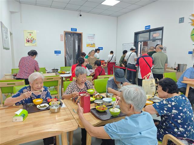 local59322328996d4b21abaf4cf5358d1e04