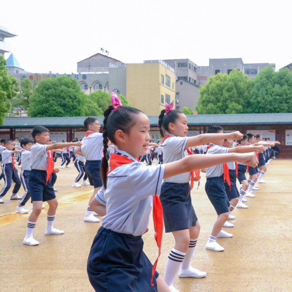 出拳.jpg