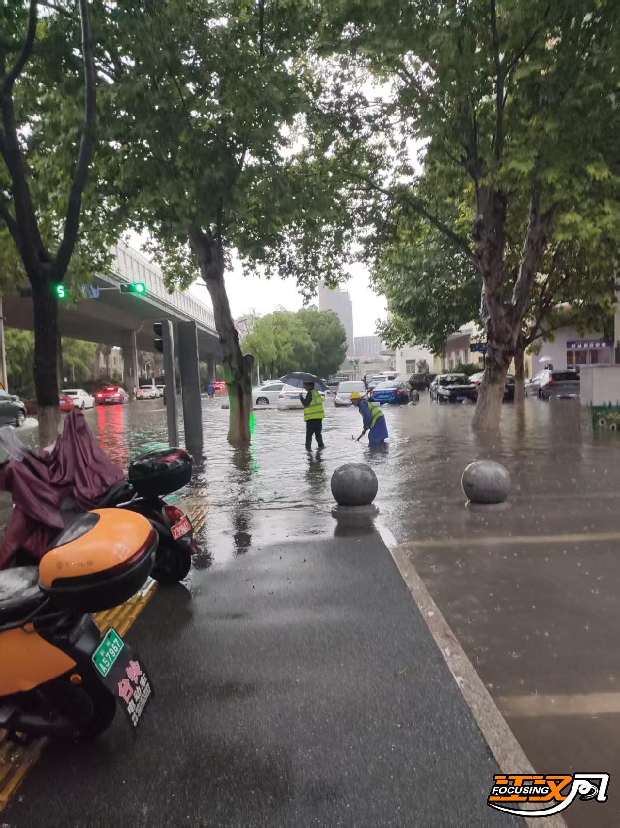 正在上传...