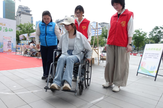 正在上传...