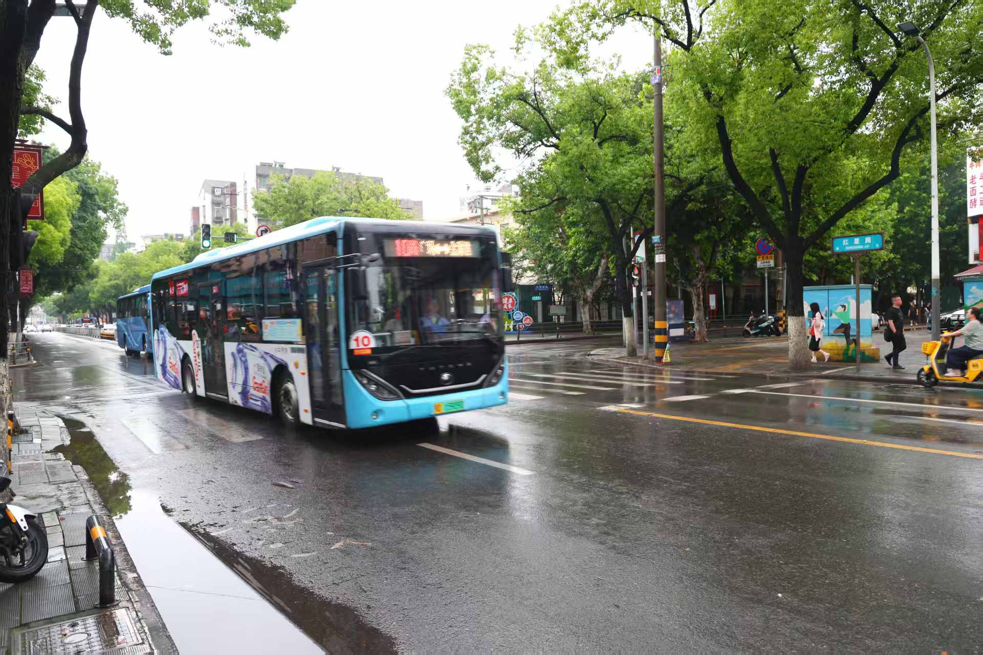 正在上传...