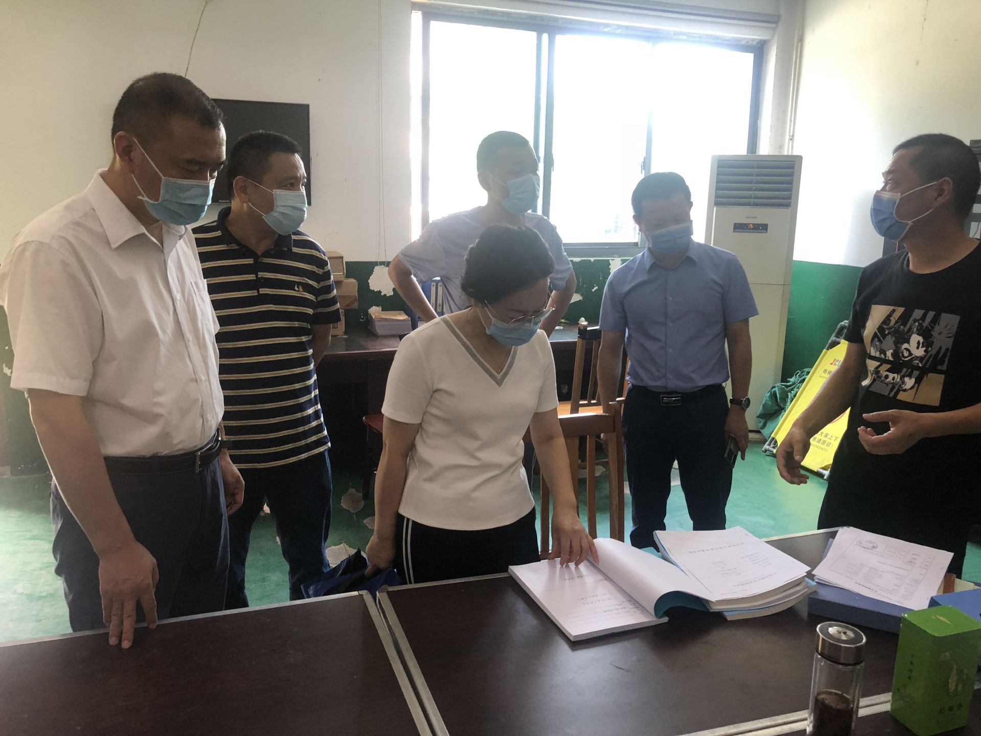 肖生娥检查卫健系统安全生产和疫情防控工作