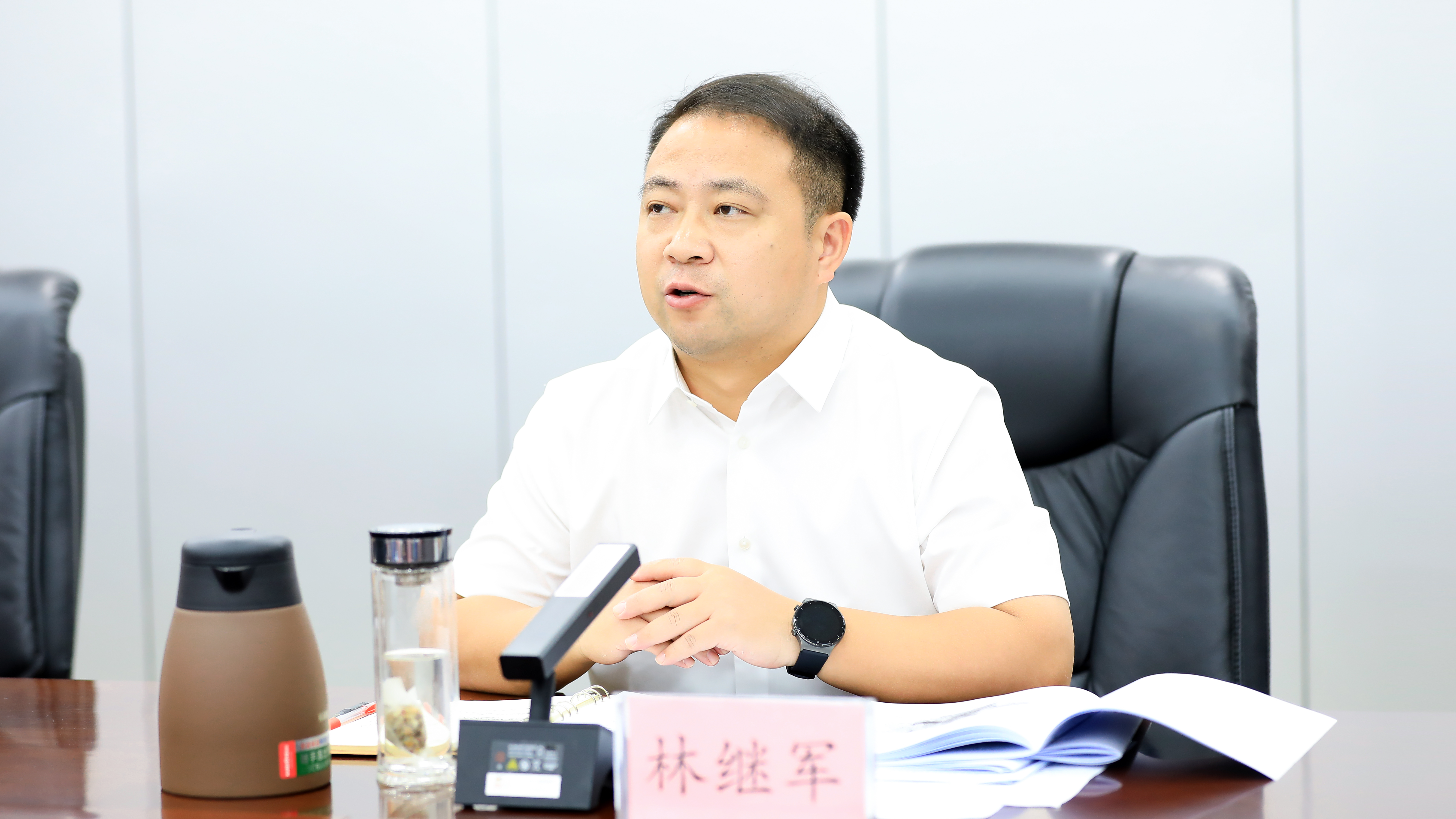 市委副书记,市长林继军要求,各相关部门要迅速编制《洪湖市融入武汉