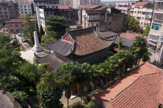 谢向氏墓郑遇春,谢向氏墓位于湖北省荆州市公安县狮子口镇申津渡村十