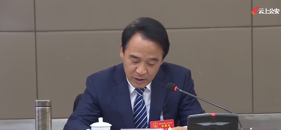 参加市五届人大六次会议的公安县代表团分组审议市政府工作报告