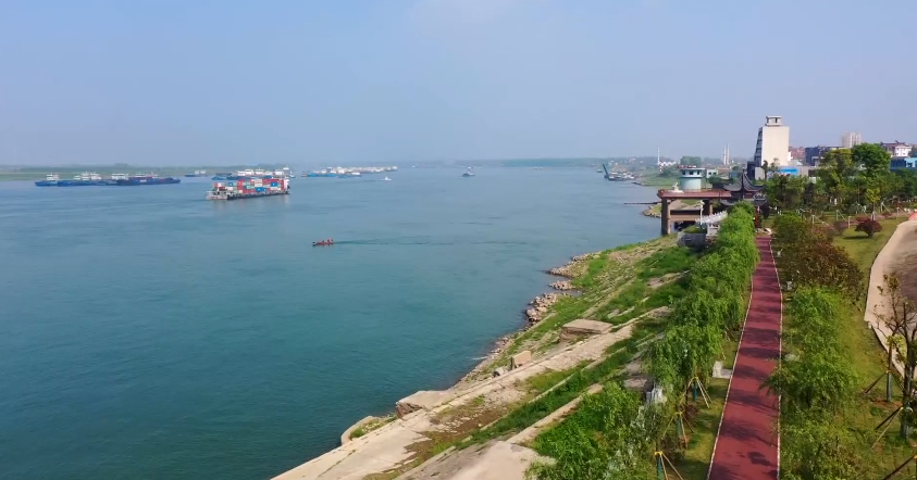 坚定不移推进长江大保护全力打造最美荆江公安岸线