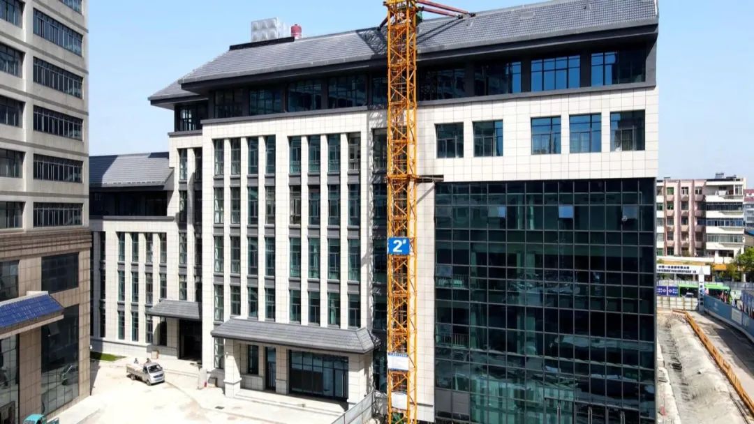 公安县中医医院新门诊大楼一期工程竣工