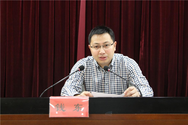 西陵经济开发区扎实开展党员春训