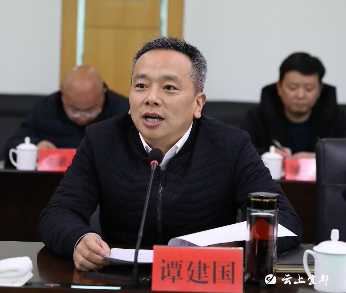 云上宜都讯  今天下午,方富天元(北京)资产管理有限公司总裁王中华,欣