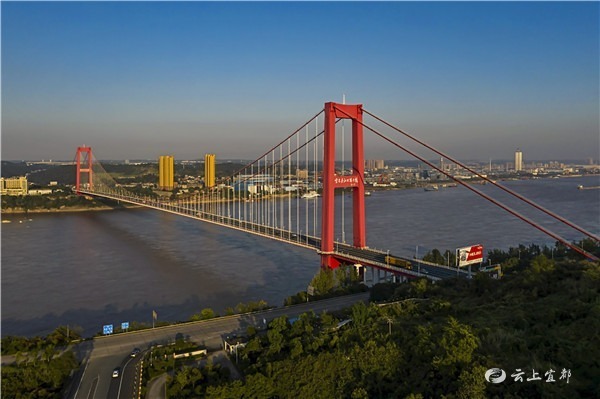 没有宜昌长江大桥,从宜都到宜昌要从宜都客运站搭乘红皮班车到红花套