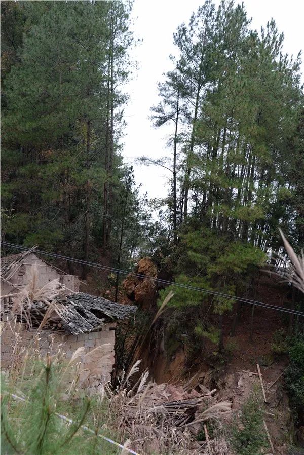 始末│建南山體崩塌,村民與死神擦肩而過